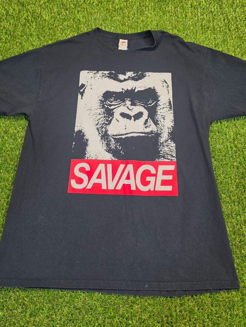 Fruit of the Loom HD Cotton Black T-Shirt with Gorilla 'SAVa - Picture 2 of 3